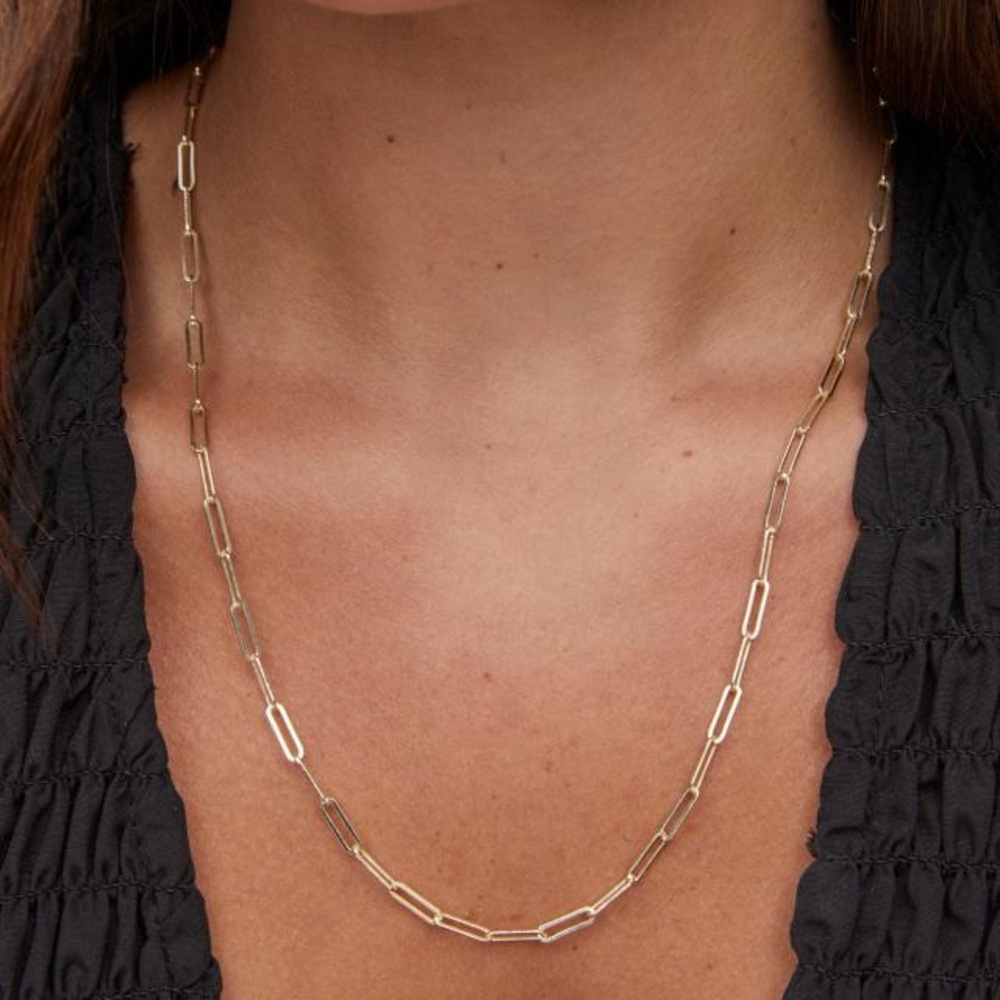 Kendra Scott Courtney Paperclip Necklace in Gold - Picture 10 of 10